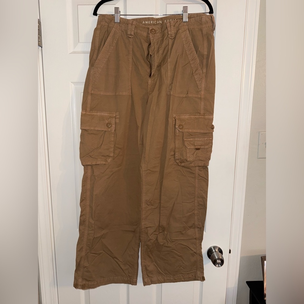 American Eagle Outfitters Khaki Cargo Pants